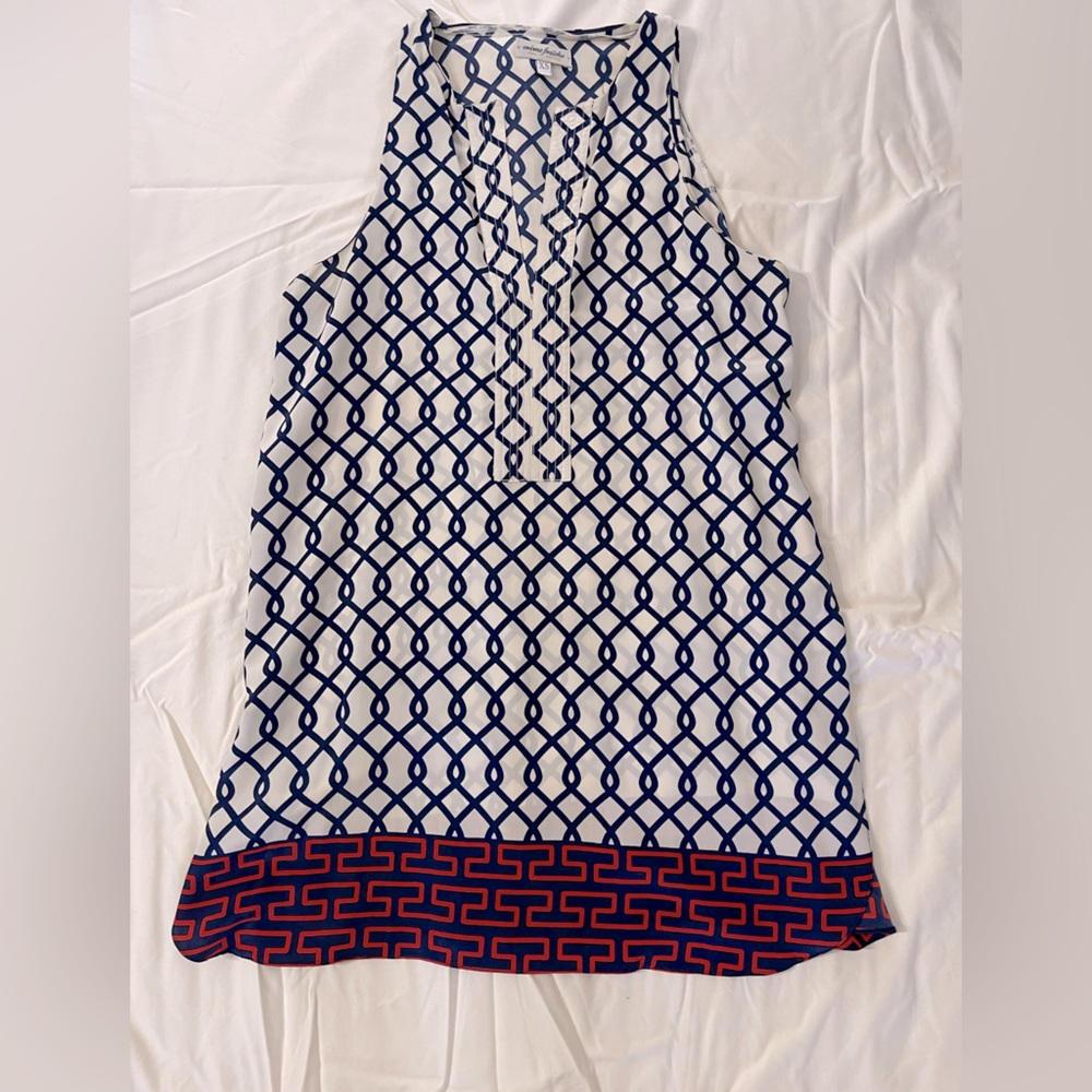 Geometric silk sleeveless shirt